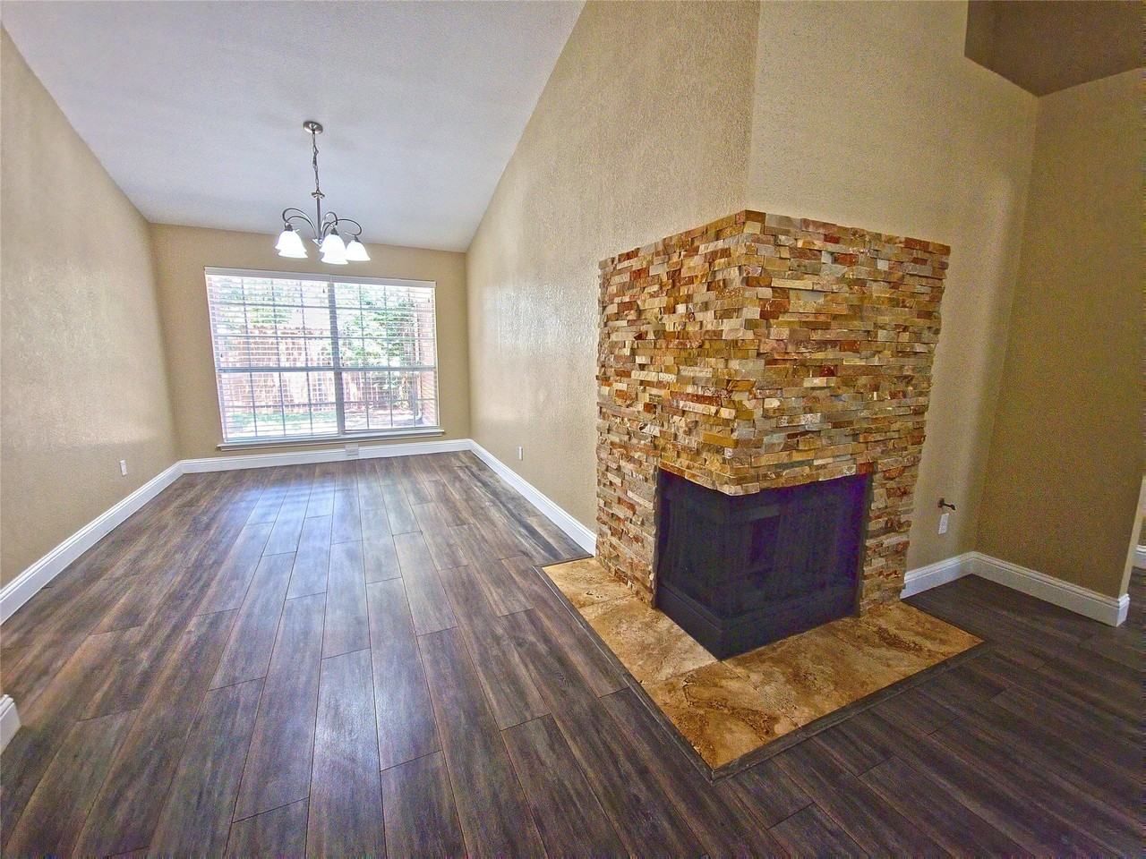 1524 High Pointe Ln - Photo 2 of 33