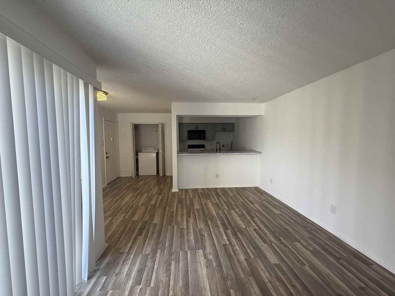 9813 Walnut St #302 - Photo 2 of 7