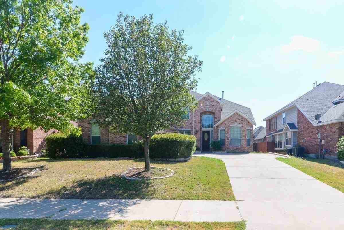 9605 Pinehurst Dr - Photo 2 of 36