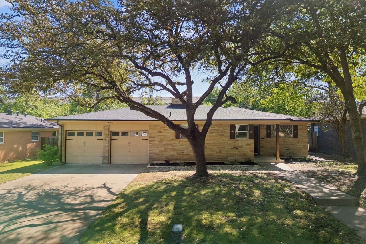 3605 Jeanette Dr - Photo 3 of 32