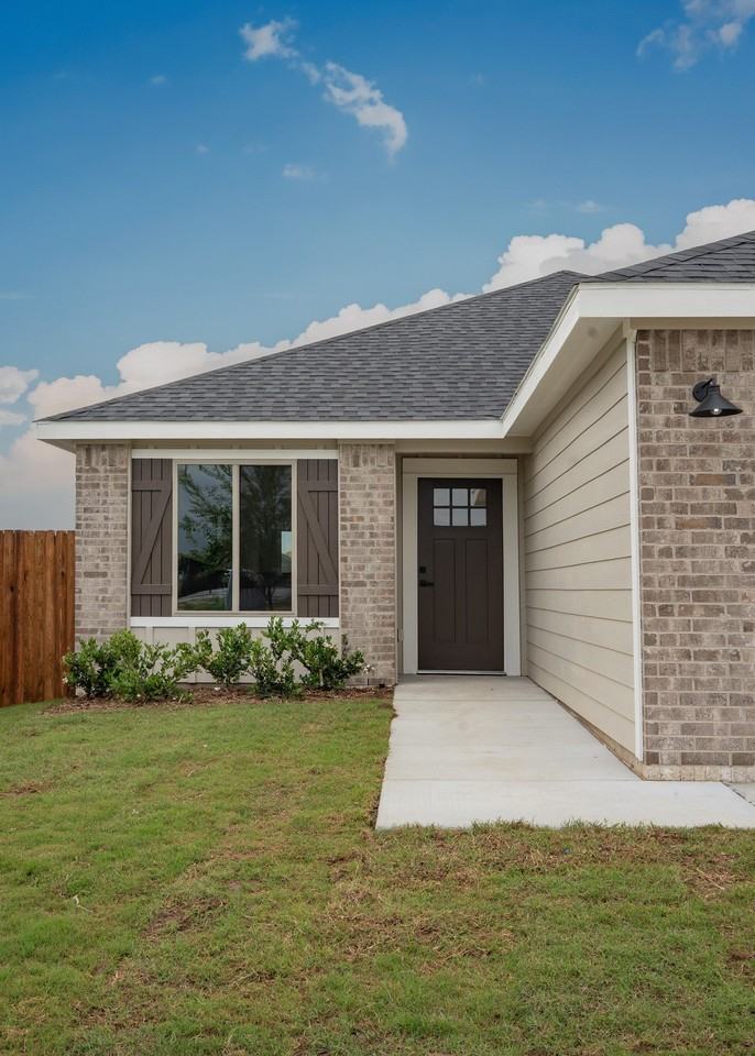 13561 Bonanza Cir - Photo 2 of 22