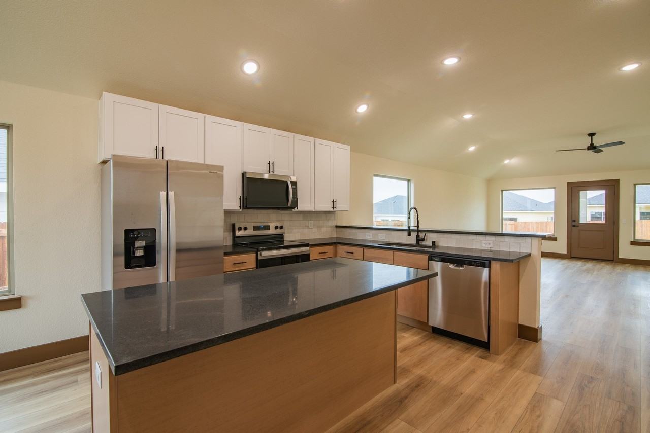 13561 Bonanza Cir - Photo 6 of 22