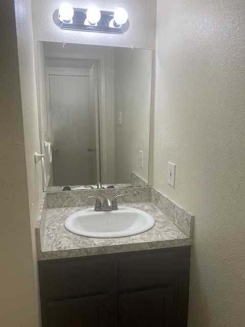 2826 Wimbledon Ct #D - Photo 6 of 19