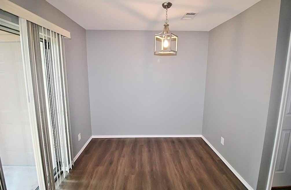 921 Cedar Ter - Photo 6 of 19