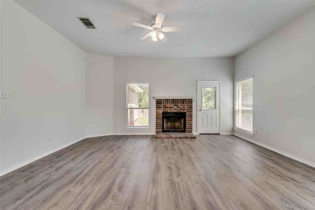109 Brockway Dr - Photo 5 of 19