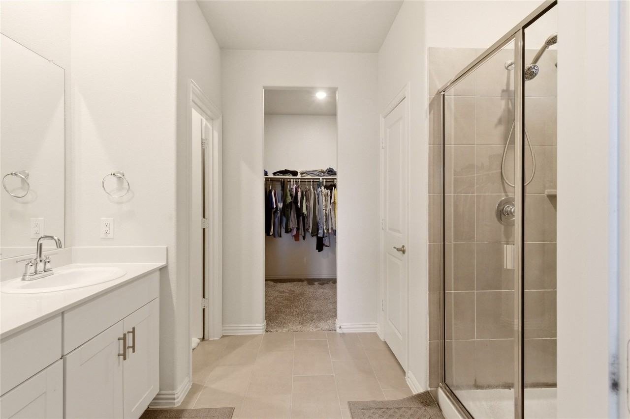 1212 Blue Ridge Pl - Photo 5 of 25