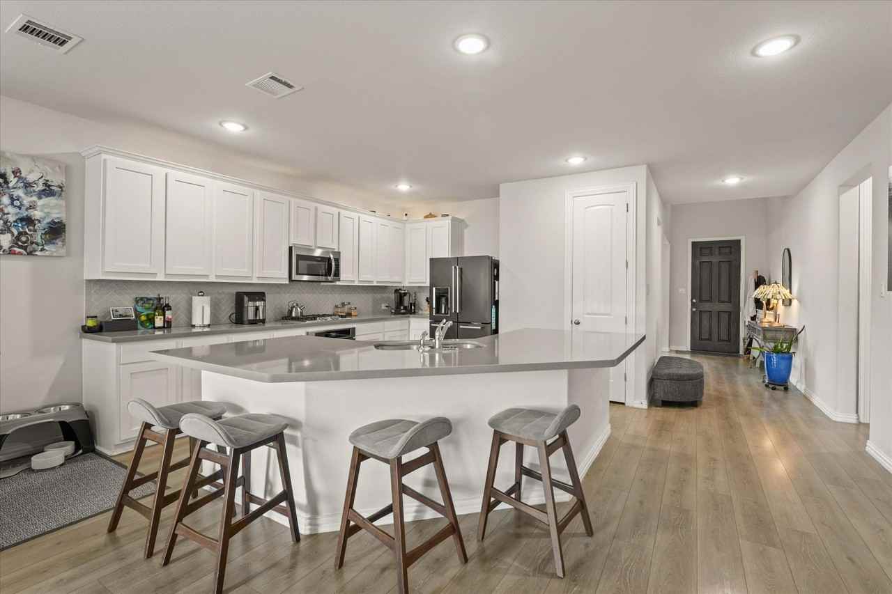 3217 Flowering Peach Dr - Photo 7 of 30
