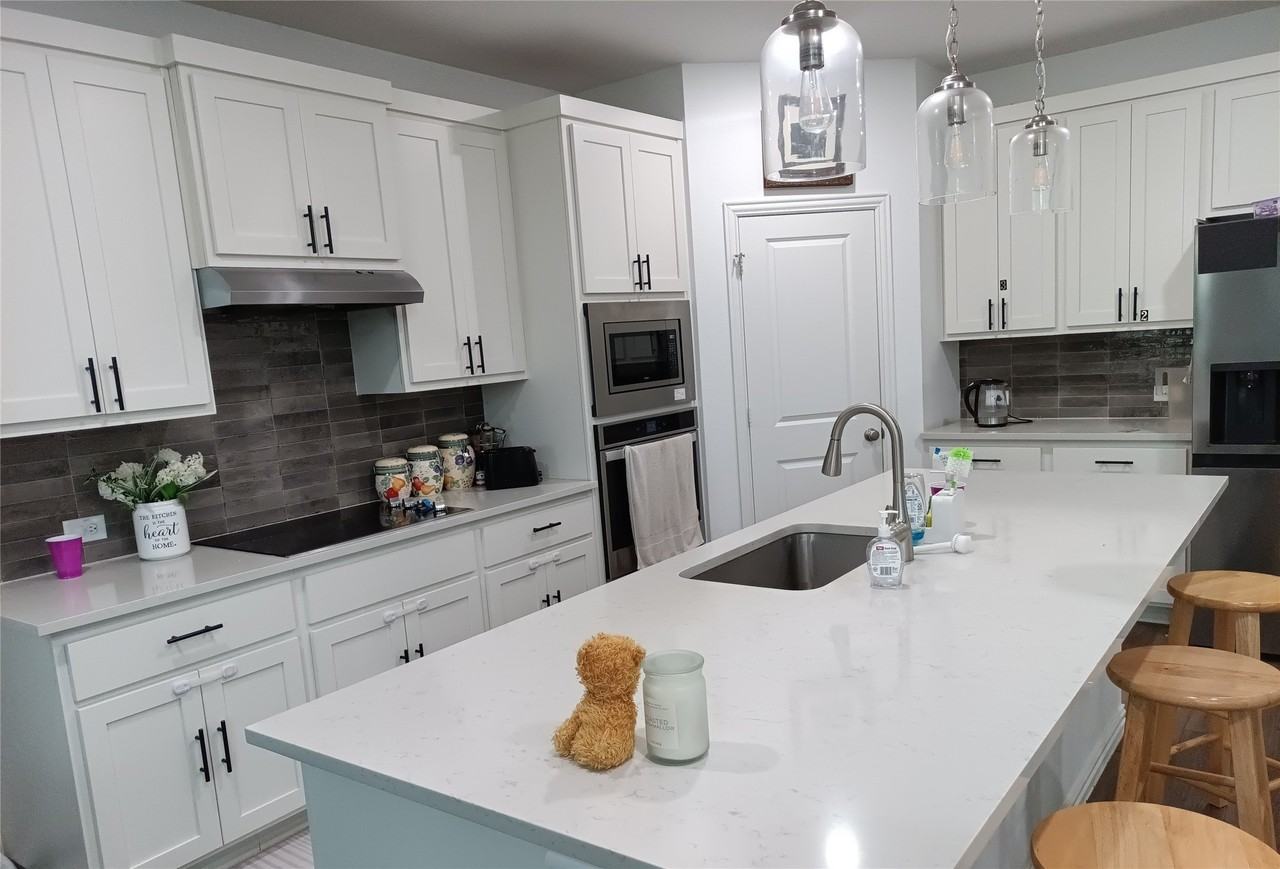 505 Virginia Way - Photo 4 of 22
