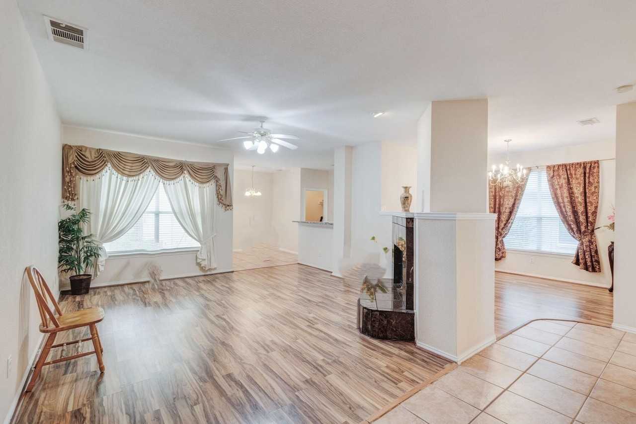 4521 Highridge Dr - Photo 2 of 20