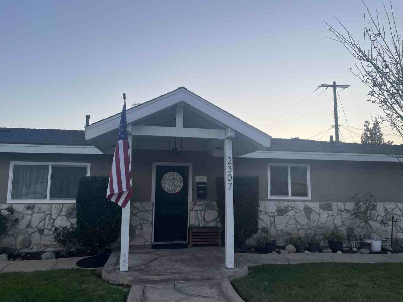 2307 Cordero Ave #1 - Photo 3 of 17