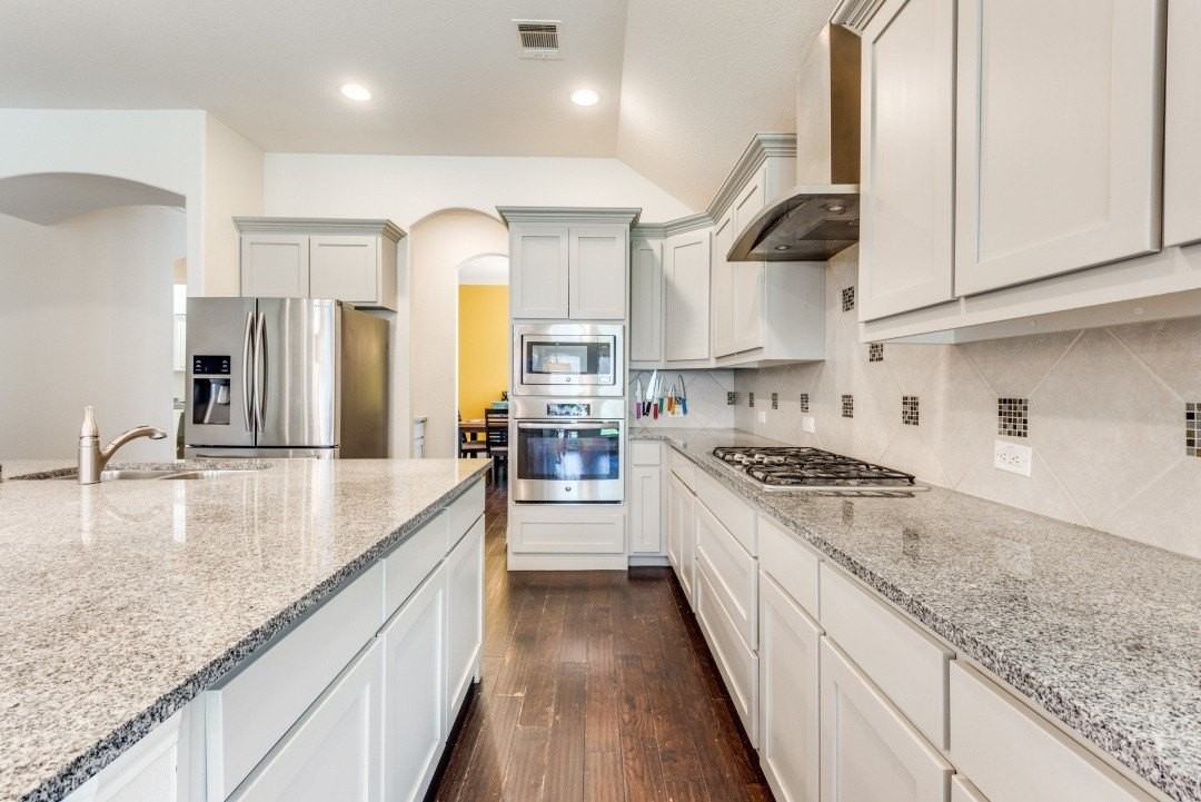 2364 Mare Rd - Photo 4 of 25