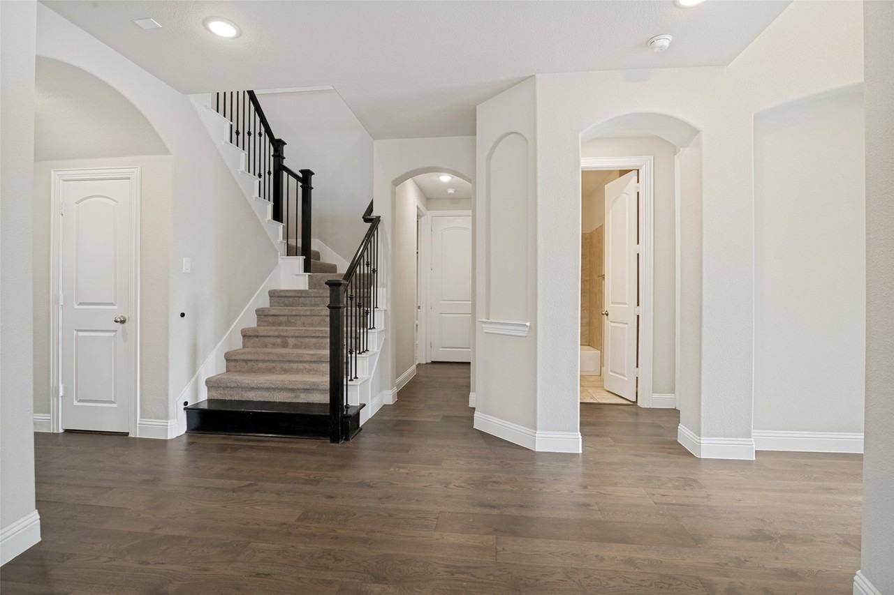 2802 Merlot Cir - Photo 6 of 40