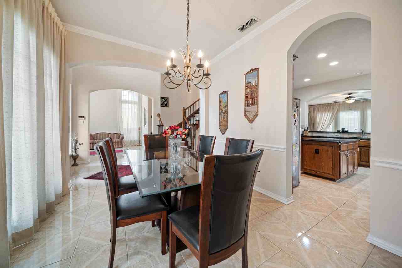 1571 Coastal Dr - Photo 7 of 36
