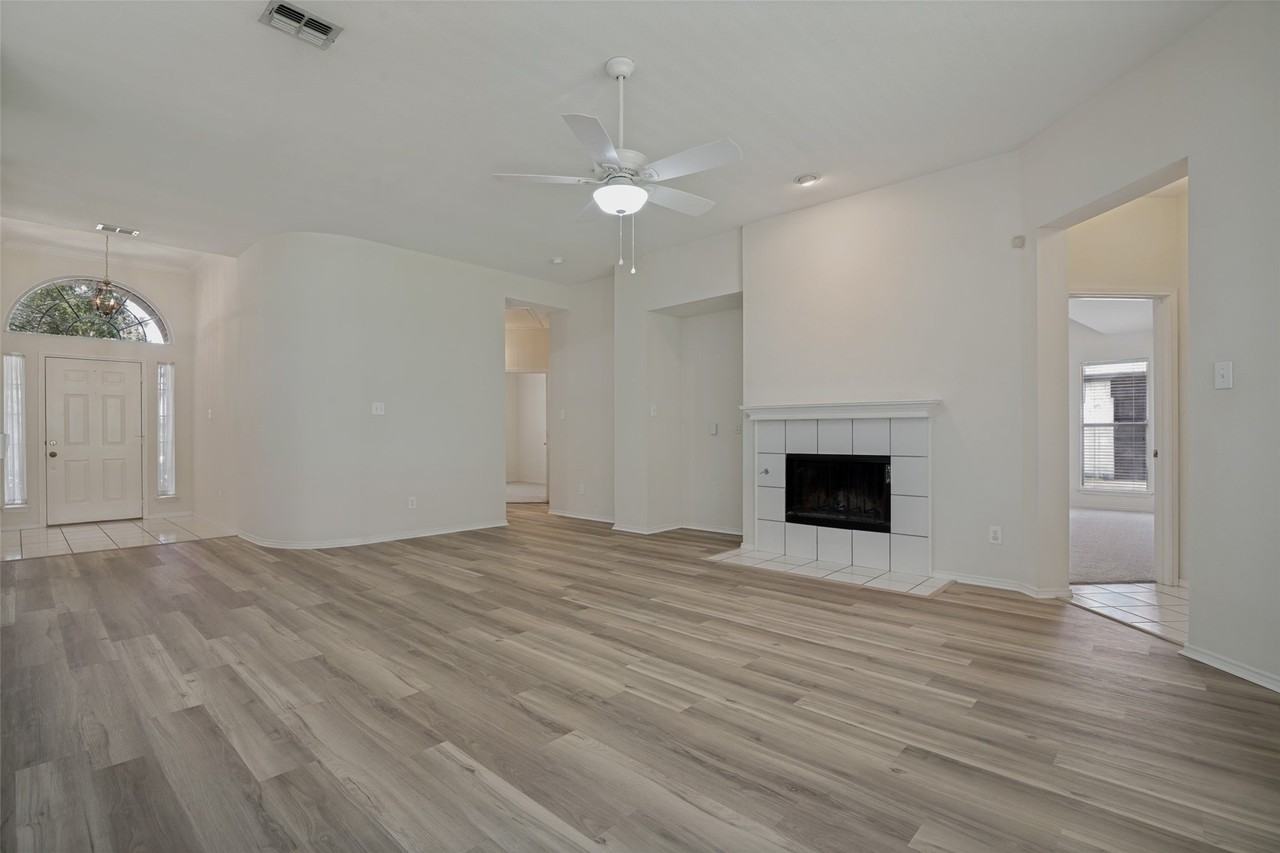 308 Sycamore Dr - Photo 6 of 25