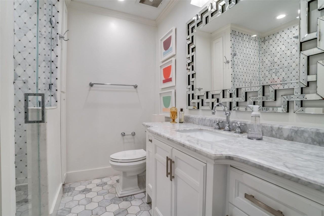3312 Villanova St - Photo 6 of 25