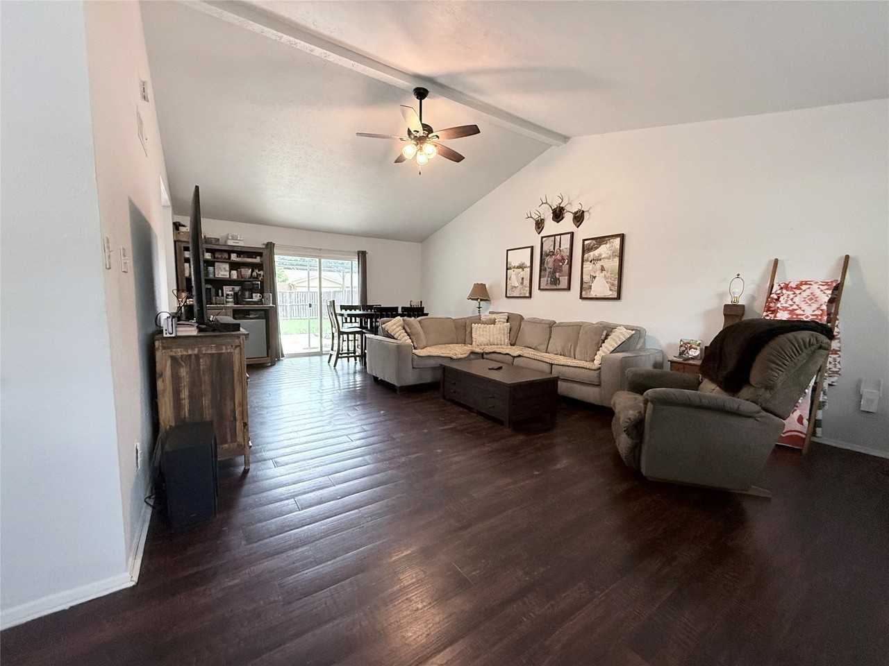 5229 Goodman Dr - Photo 2 of 12