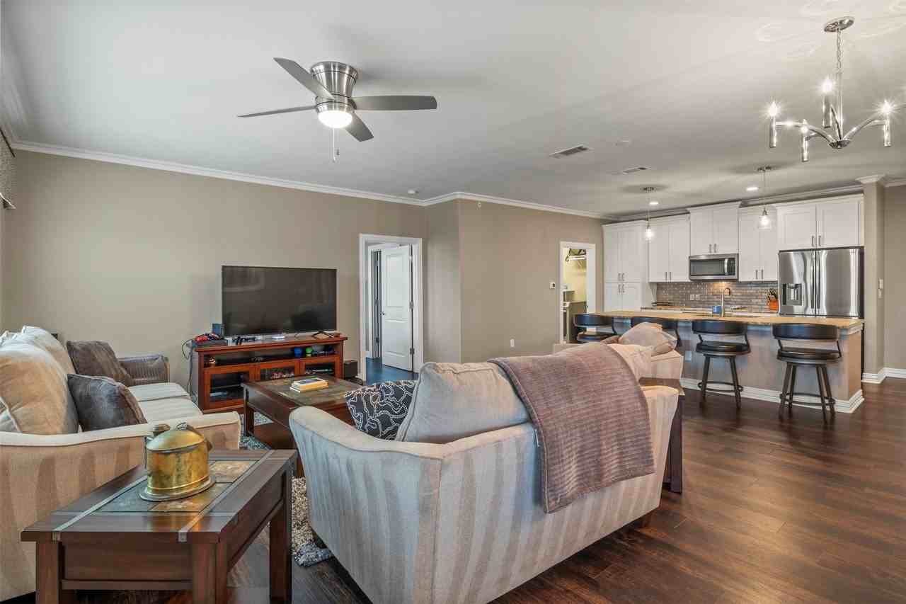2500 King Arthur Blvd #309 - Photo 4 of 24