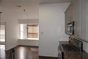 3107 Wildflower Way - Photo 4 of 23