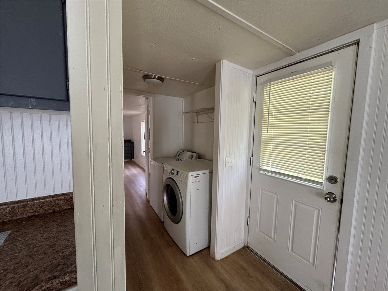 204 W Tarrant St - Photo 7 of 14