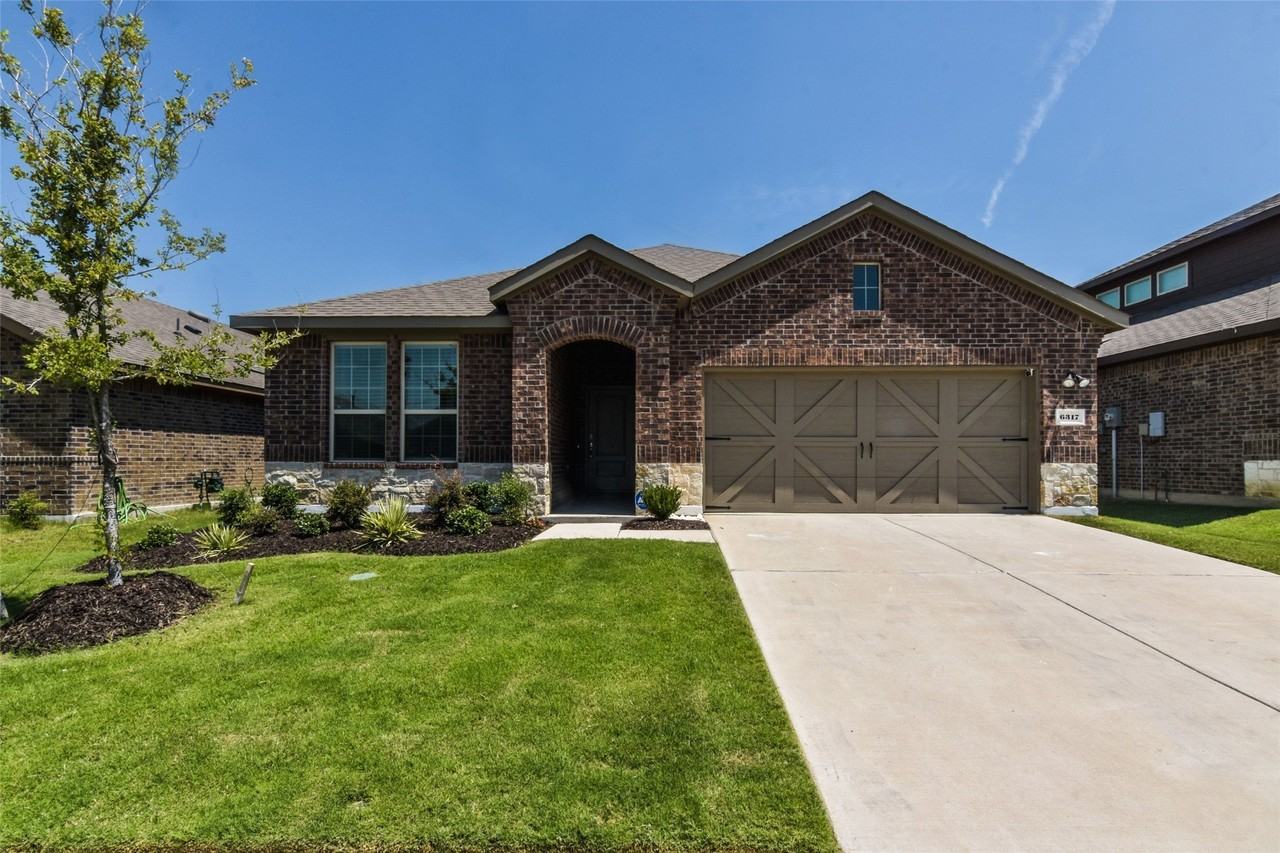 6317 Crownmere Dr