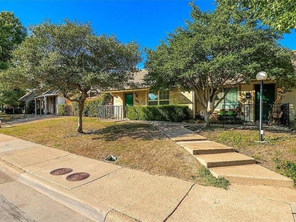 14003 Brookgreen Dr - Photo 3 of 16