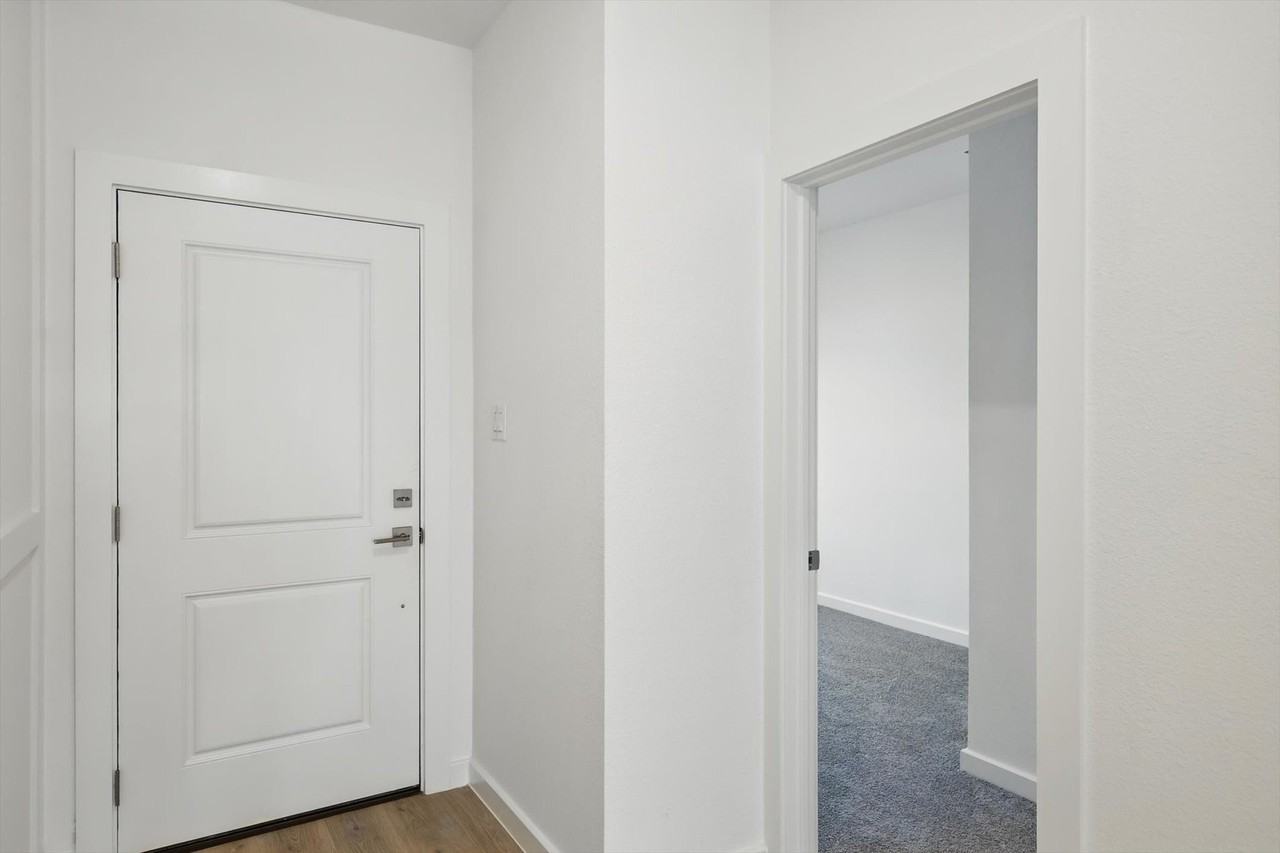 2238 Maple Ridge Dr - Photo 2 of 38