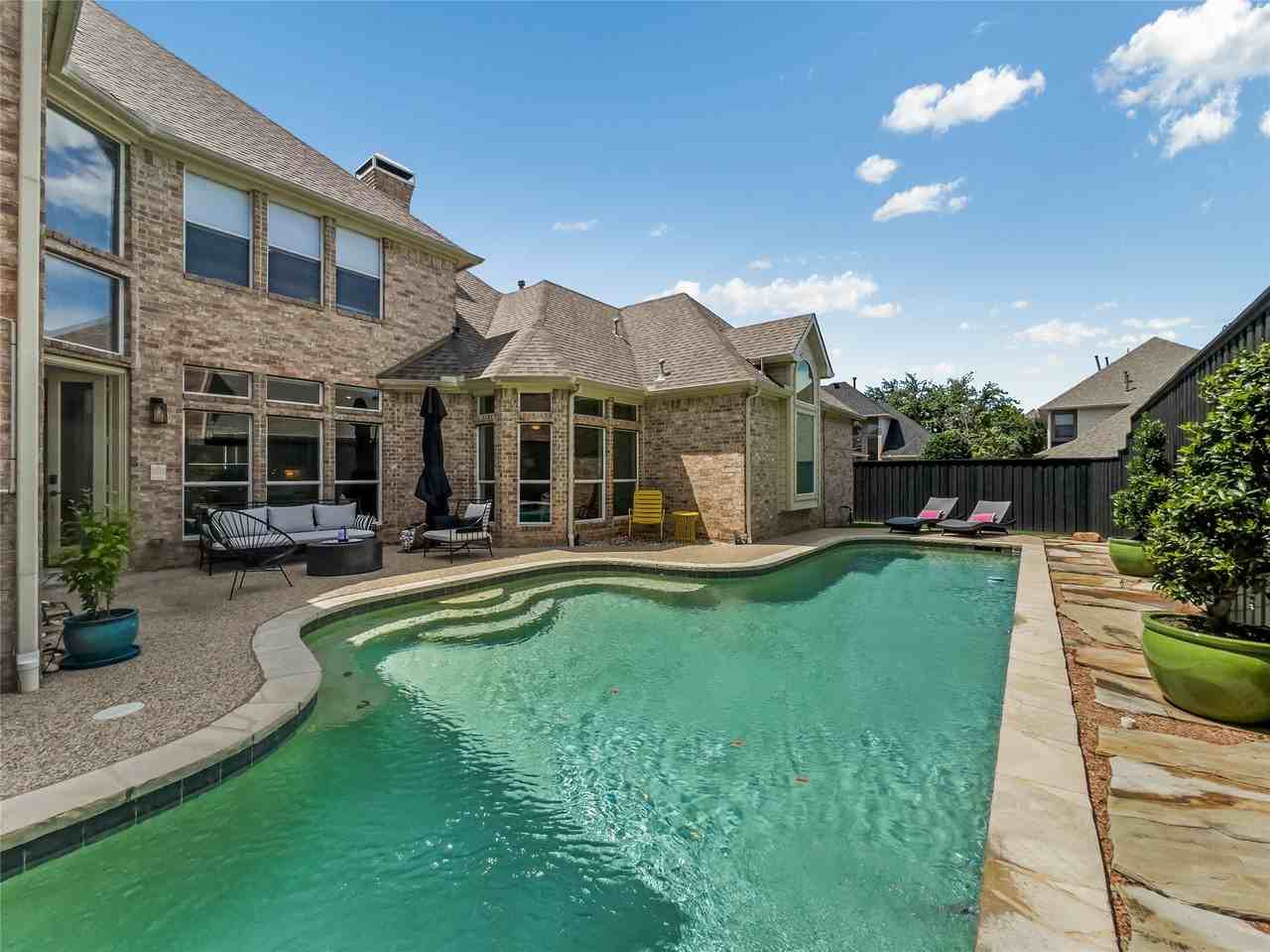 5725 Meadowhaven Dr - Photo 4 of 30