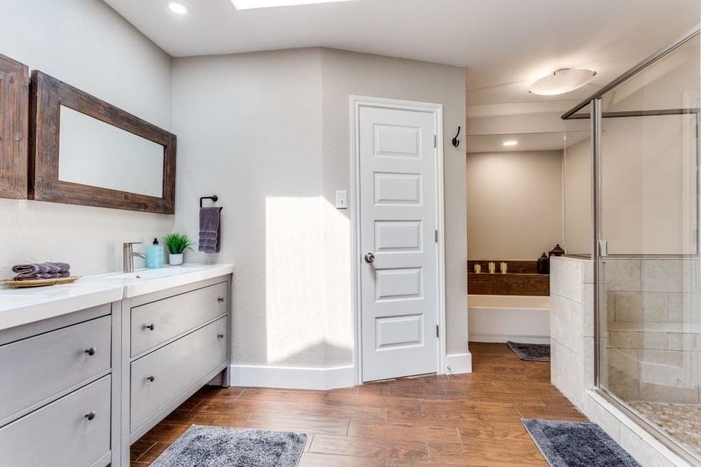 926 Hillside Ln - Photo 6 of 11