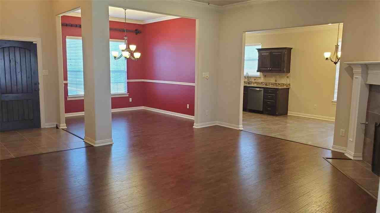 1125 Northwood Ln - Photo 2 of 24