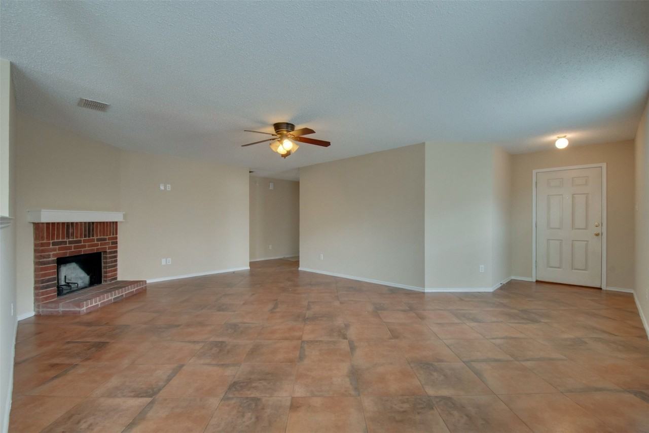 3833 Foxhound Ln - Photo 7 of 20