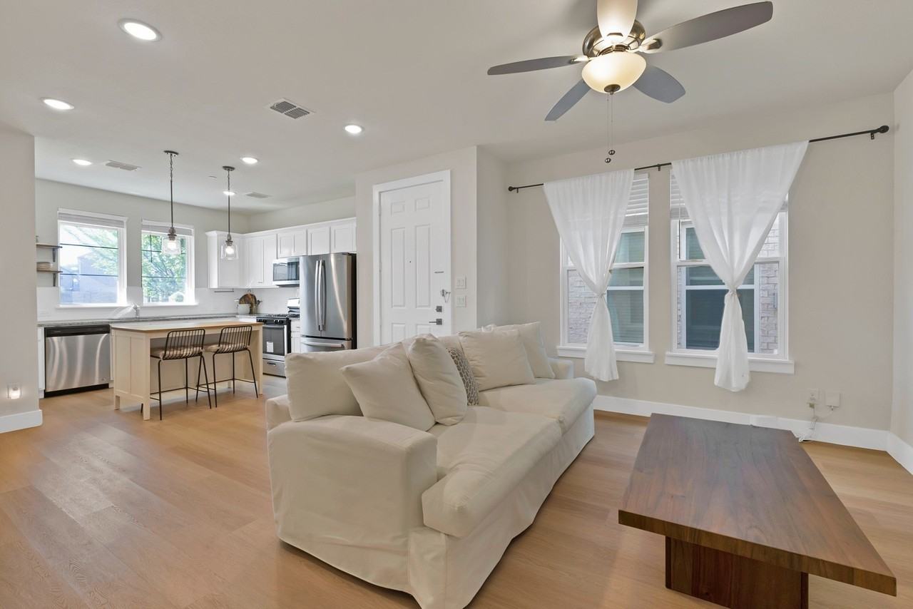 7608 Resting Mews - Photo 2 of 16