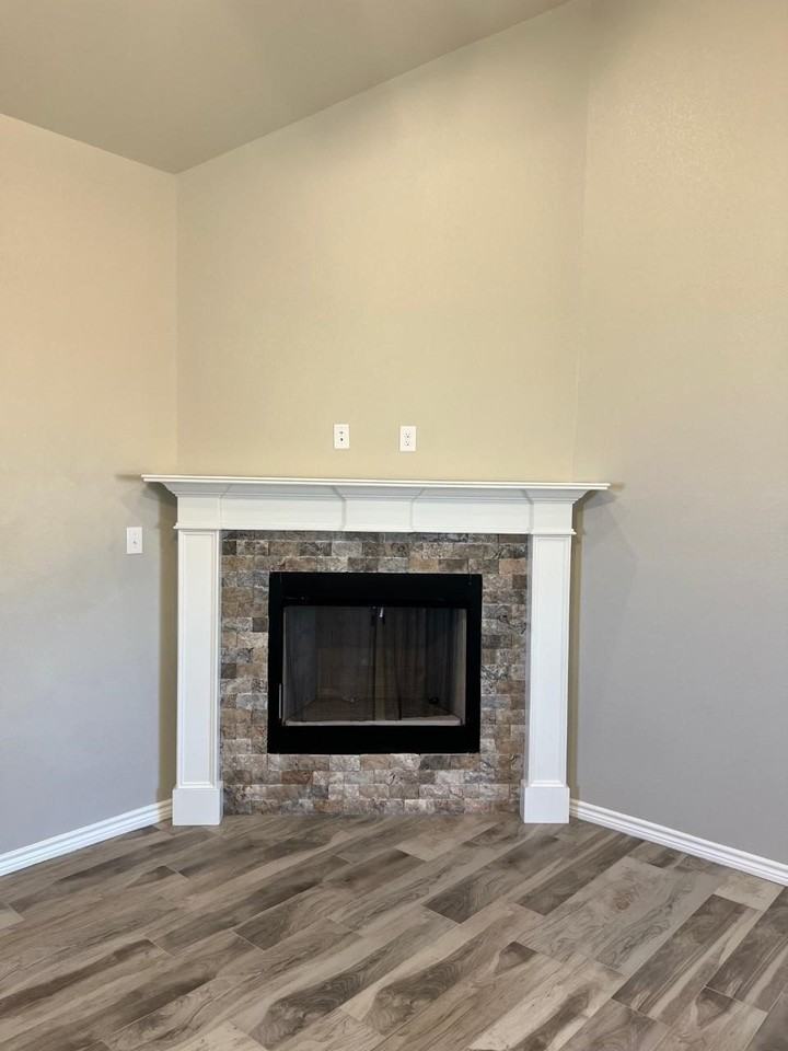 1125 Wild Rose Dr - Photo 7 of 21