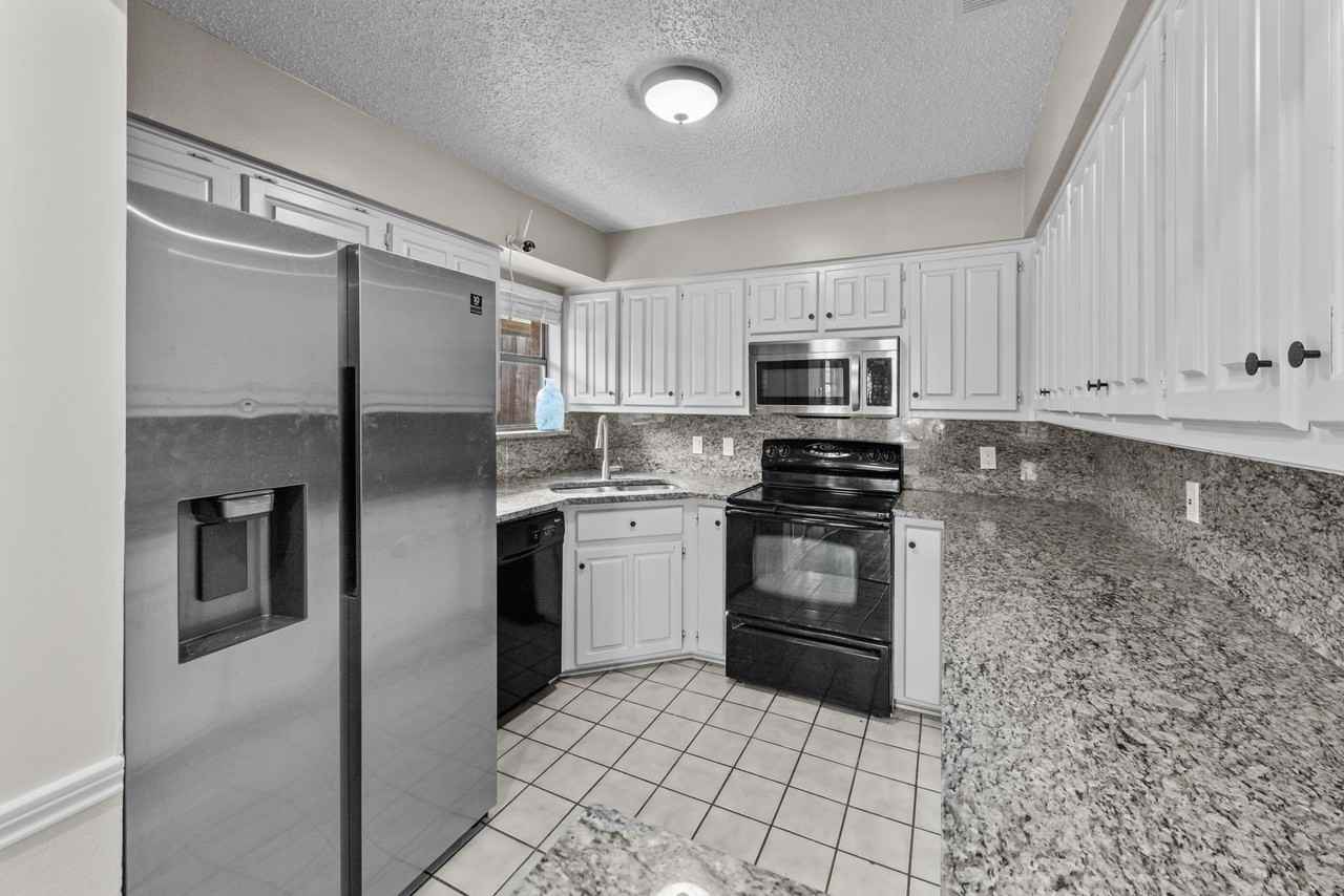 3264 Northview - Photo 7 of 23