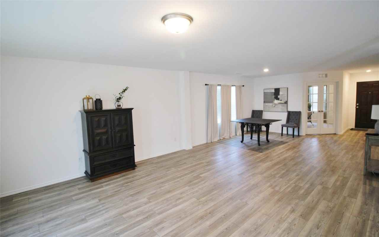 1229 Autumn Mist Ln - Photo 3 of 32