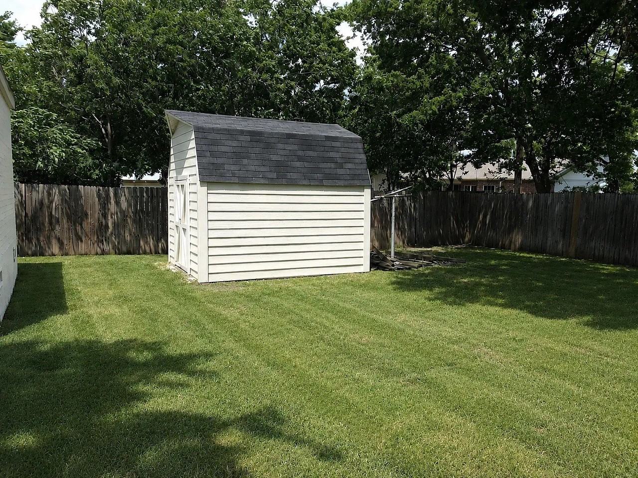 2804 W Biddison St - Photo 3 of 12