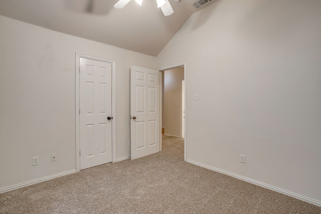 129 Hirth Dr - Photo 6 of 23