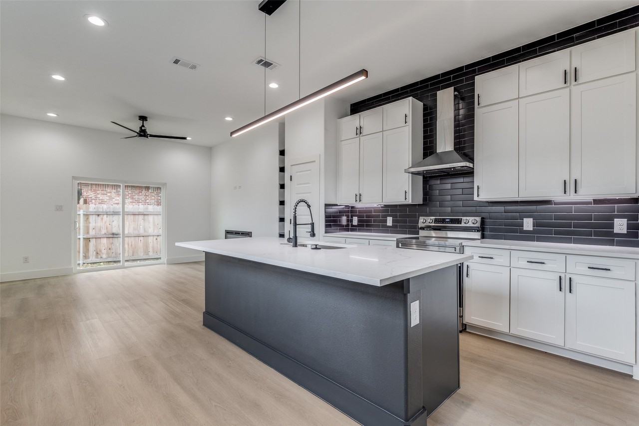 6602 Bexar St - Photo 3 of 22
