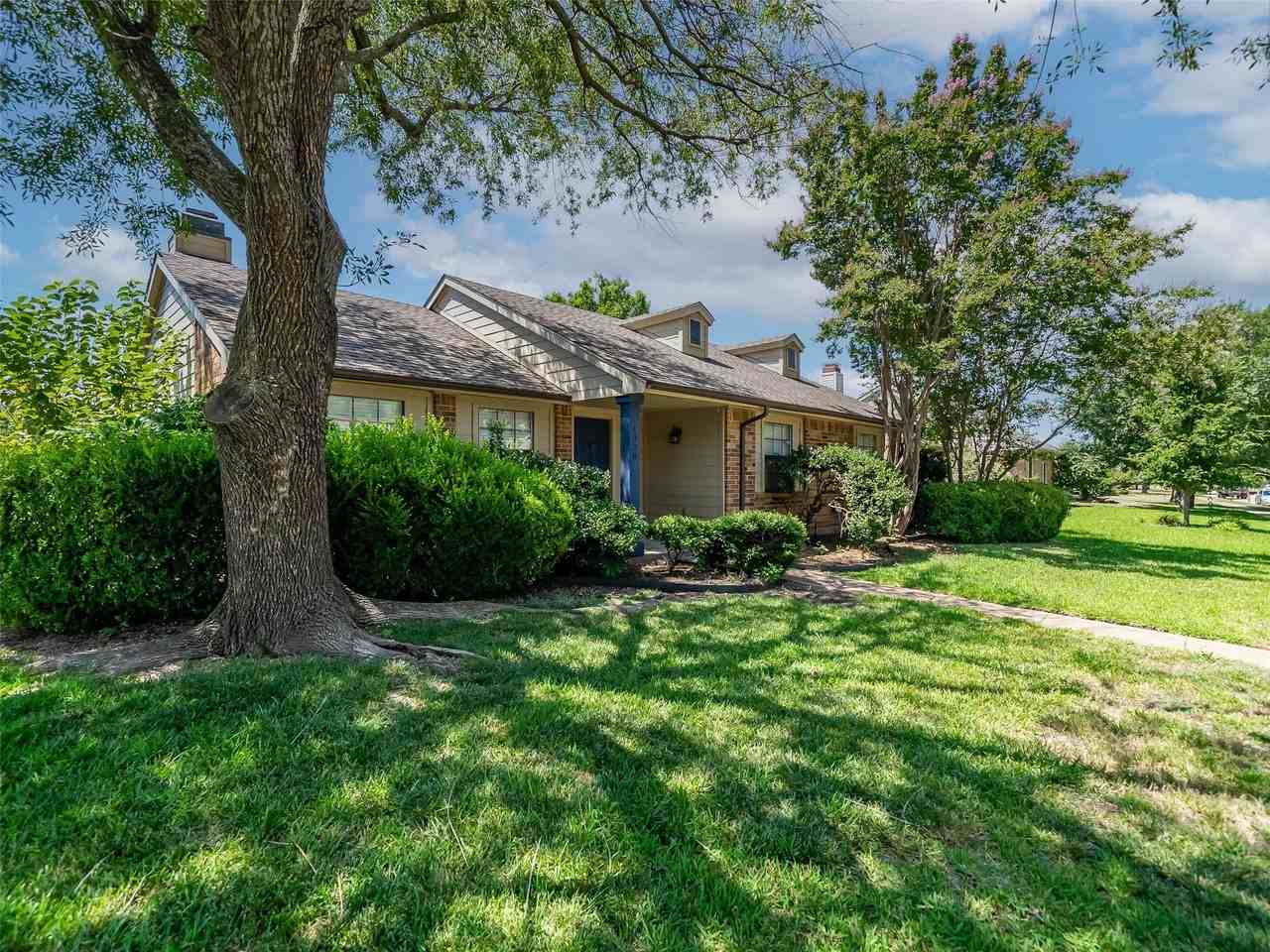 1320 Clearview Dr - Photo 7 of 32