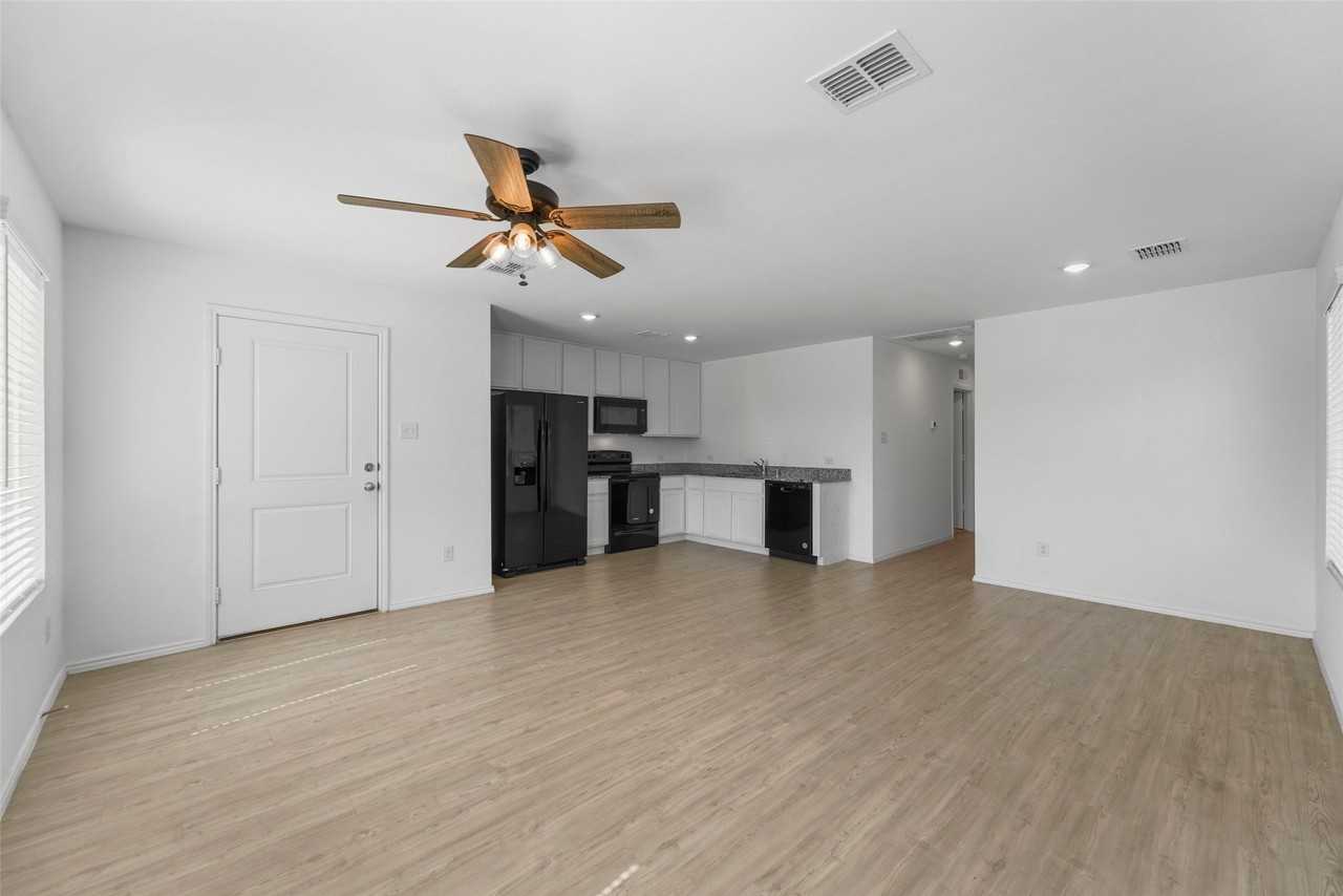 232 Jethro Ln - Photo 6 of 27