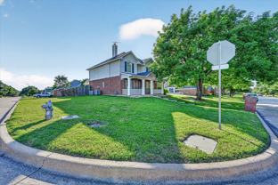 2901 Saint Charles Dr - Photo 1 of 1