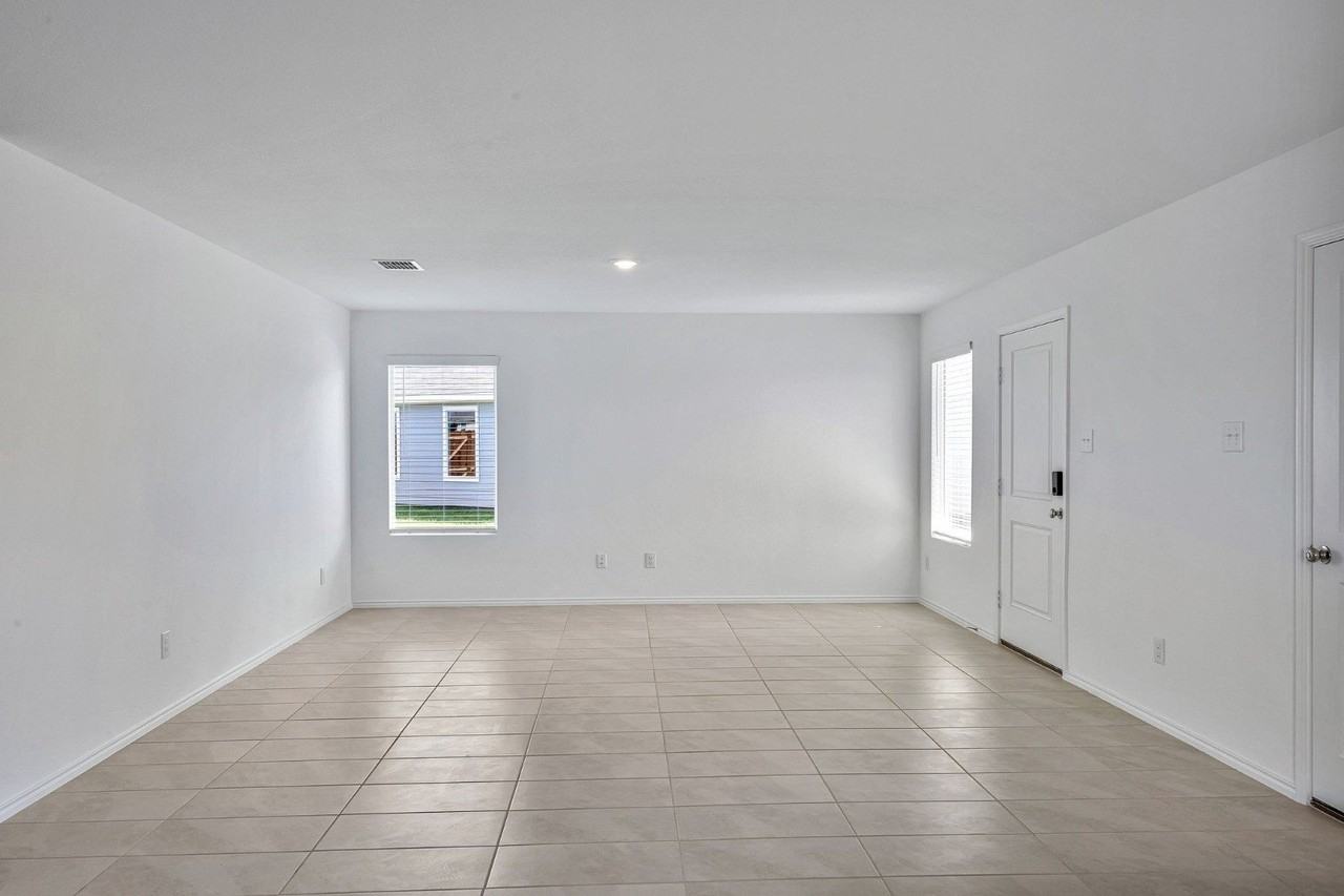 9104 Grackle Pl - Photo 4 of 26