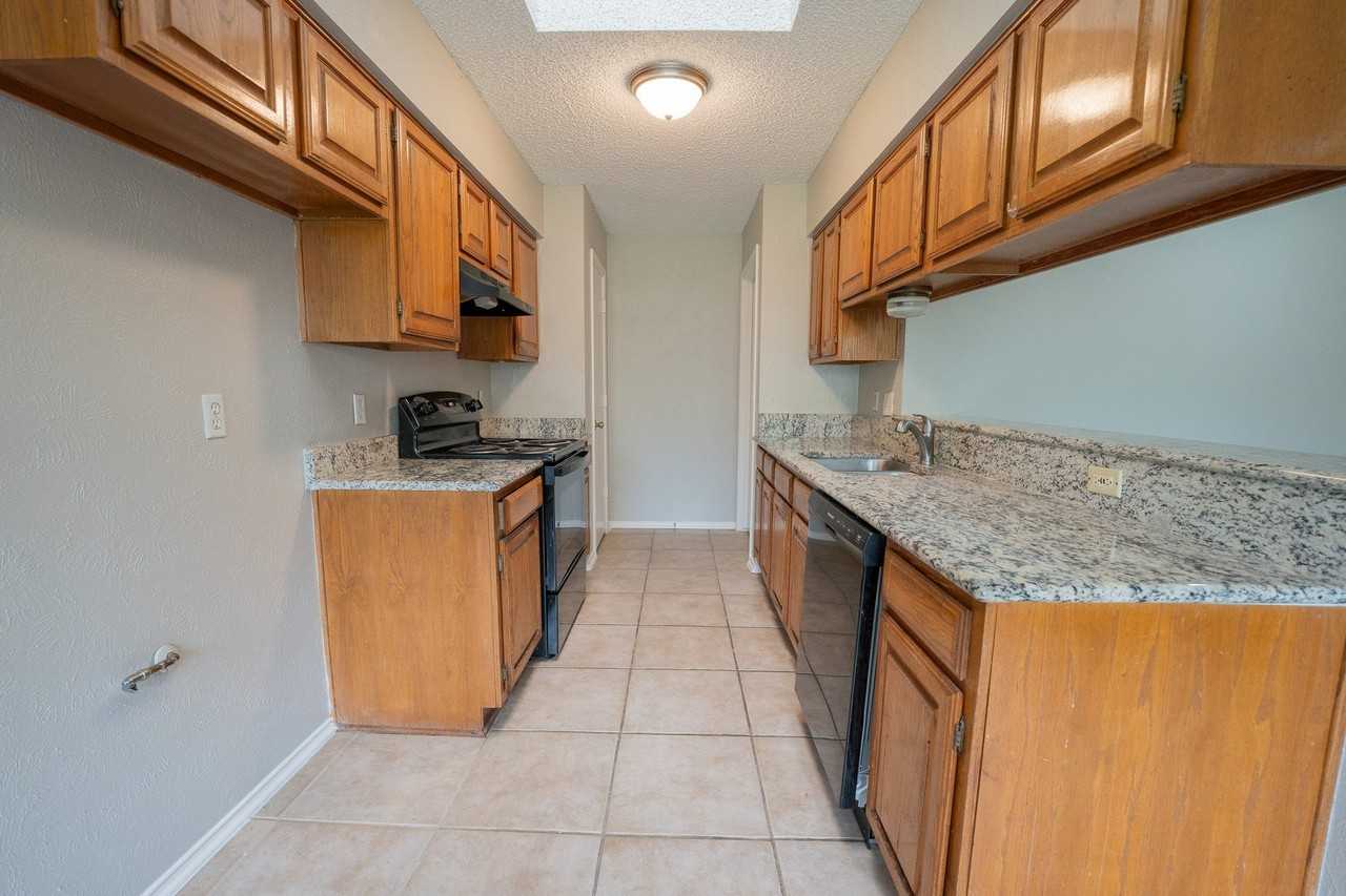1731 Dynasty Cir - Photo 7 of 11