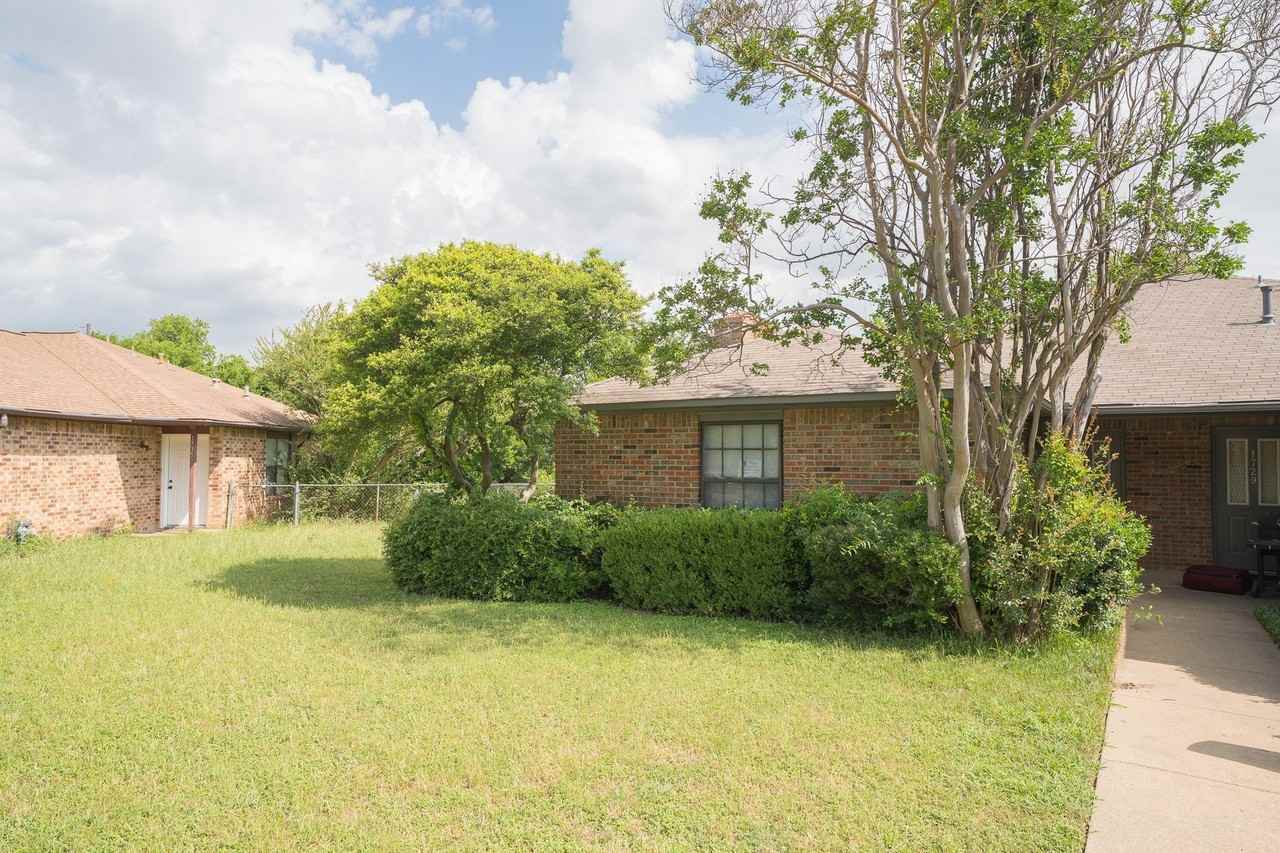 1731 Dynasty Cir - Photo 2 of 11