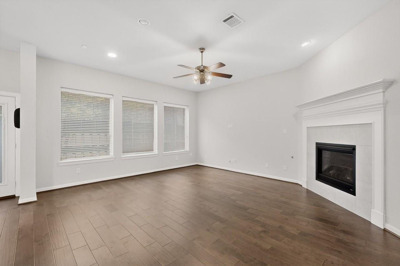 5413 Harbour Rd - Photo 4 of 37