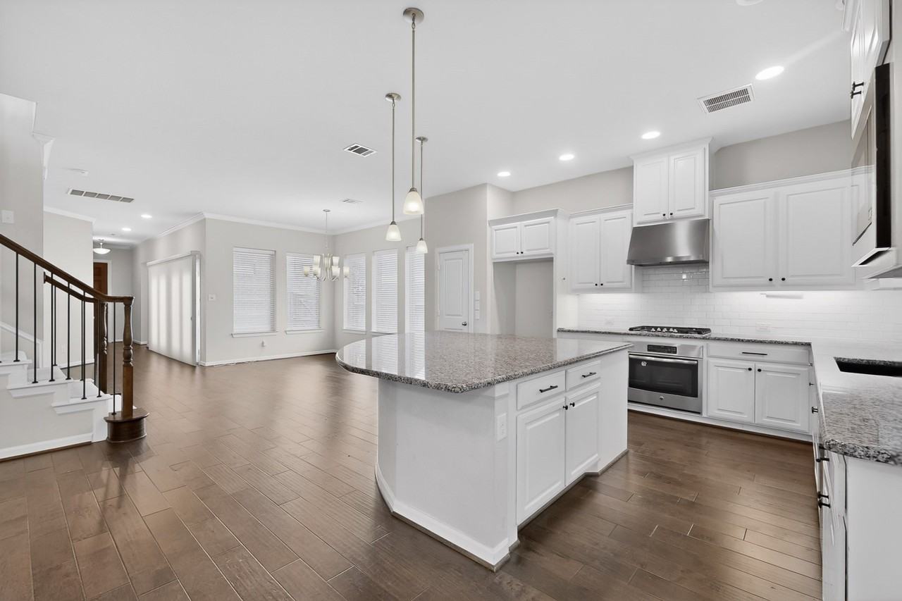 5413 Harbour Rd - Photo 7 of 37