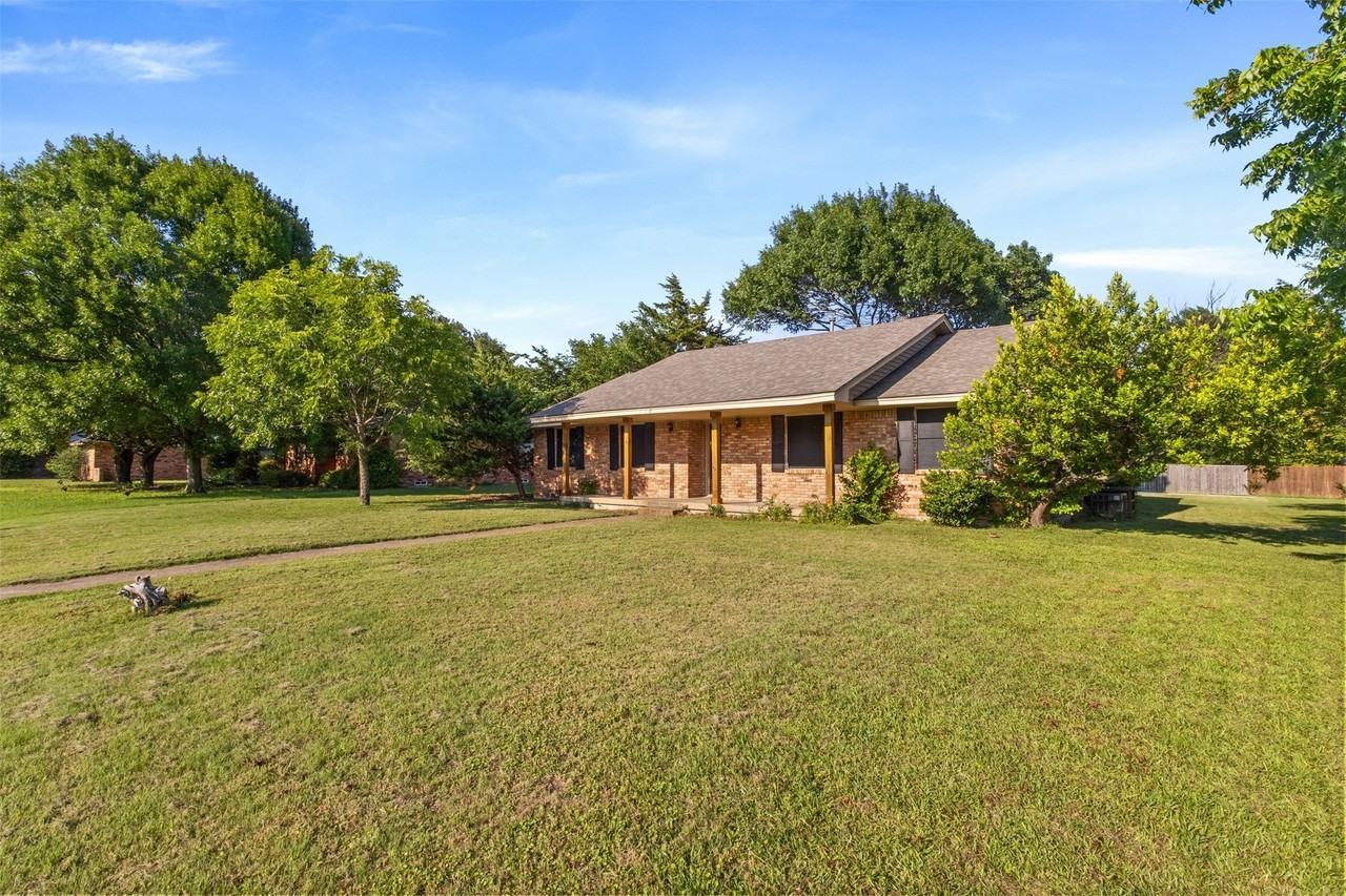 130 Blue Sky Dr - Photo 3 of 27