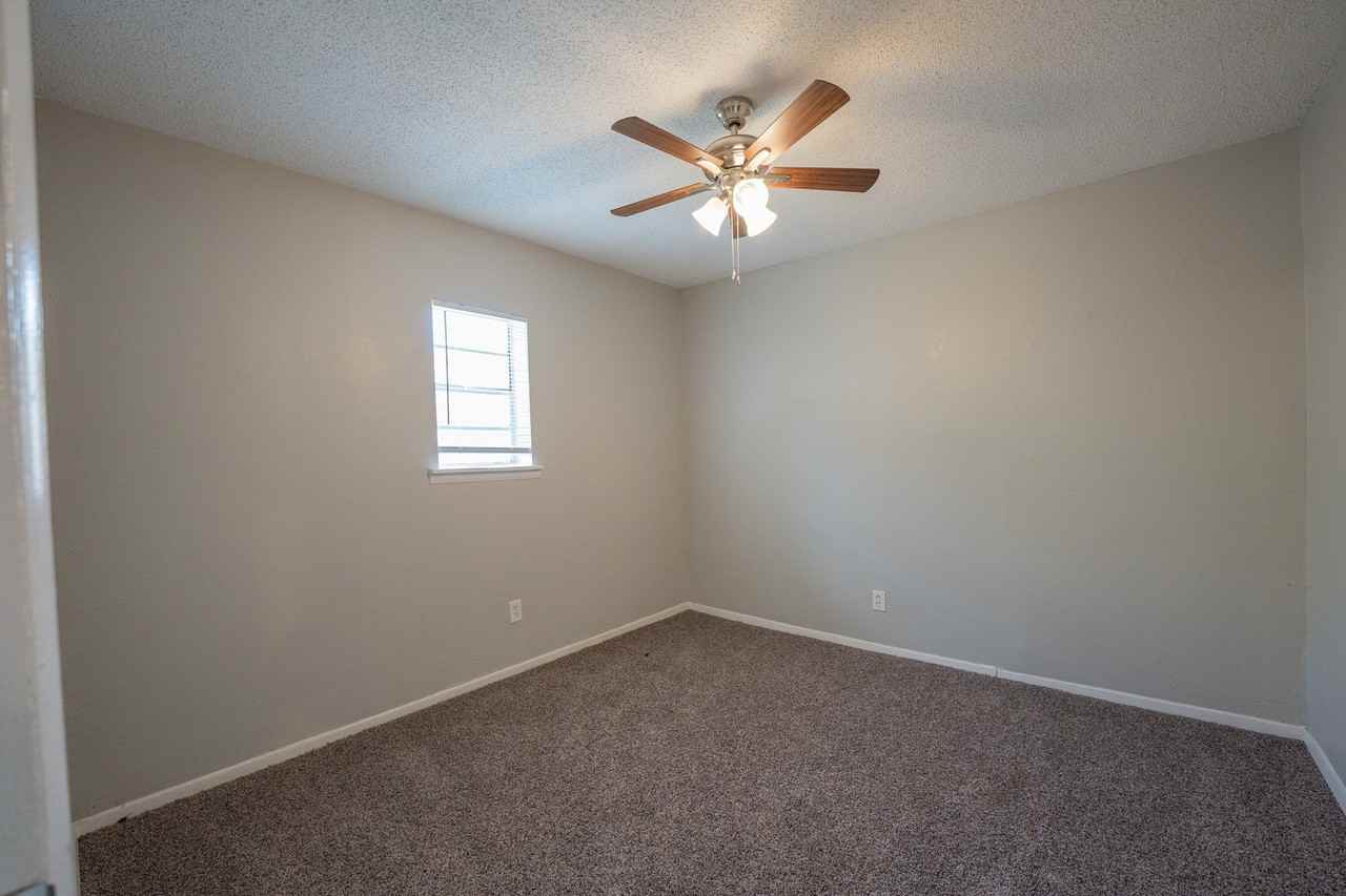 3057 Dogwood Dr - Photo 5 of 12