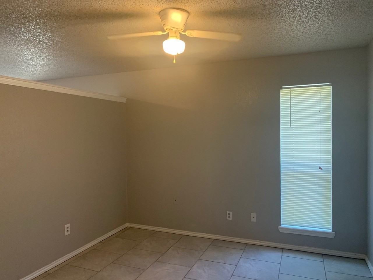 209 N Jefferson St - Photo 5 of 8