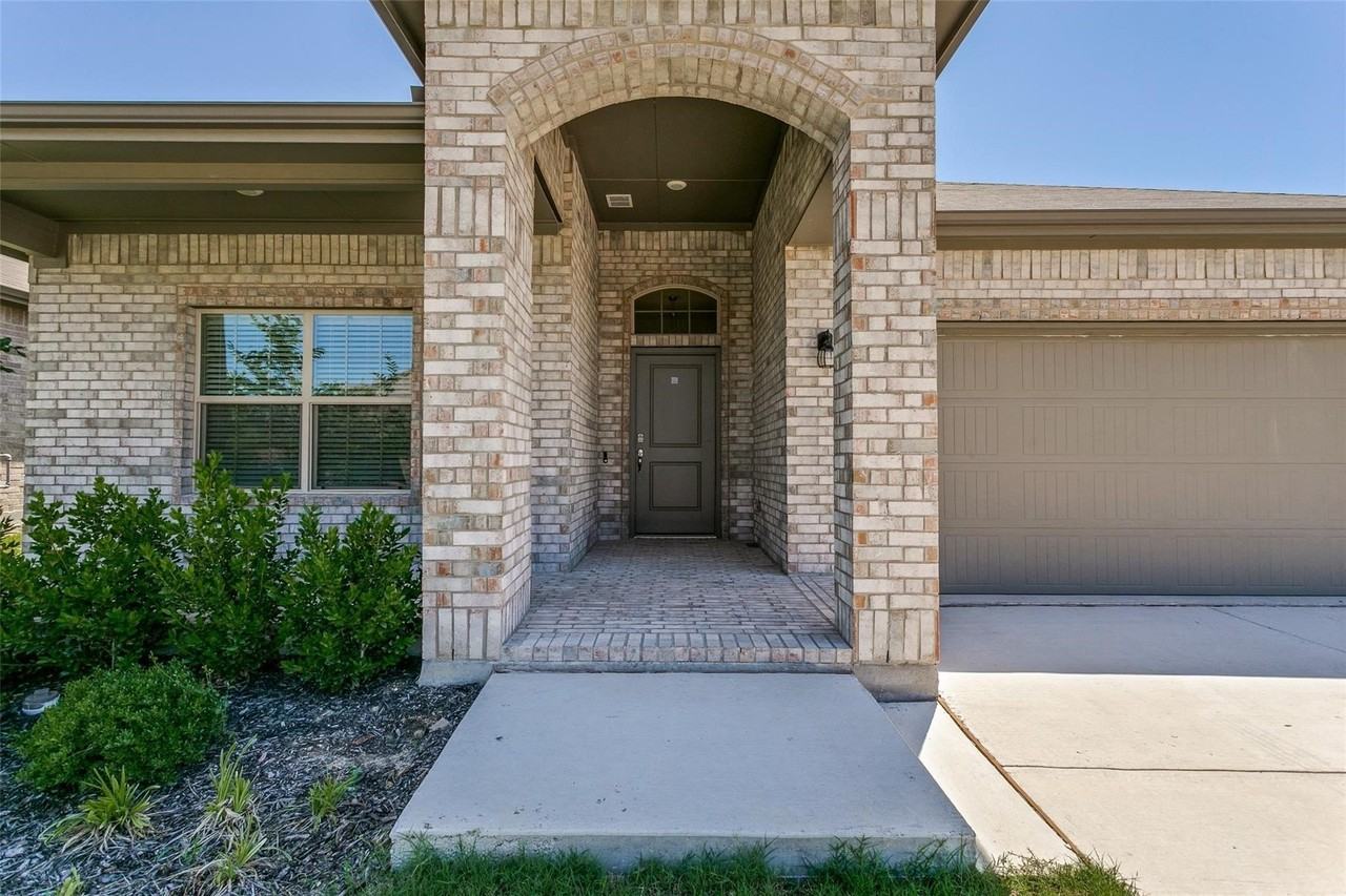 11536 Wolfhound Dr - Photo 2 of 25
