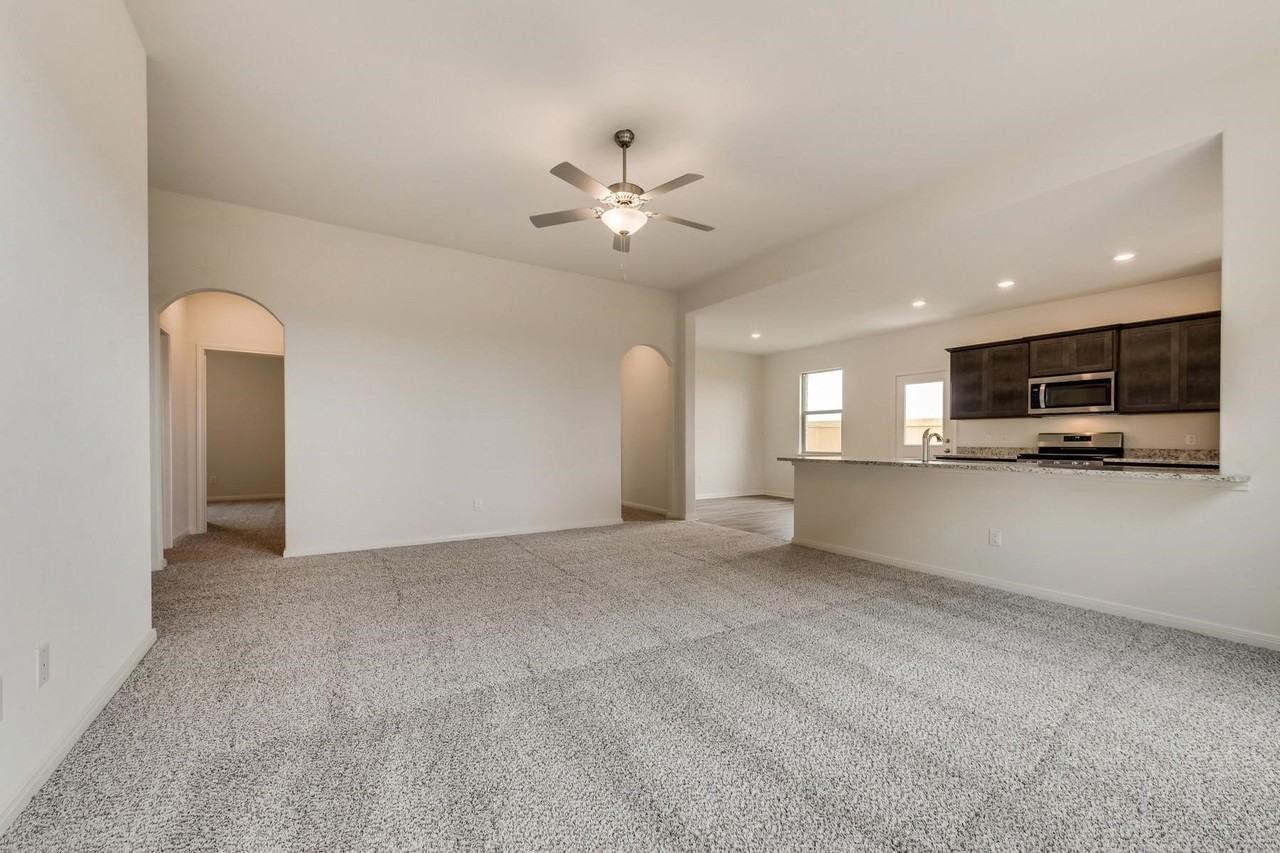 833 Serena Dr - Photo 6 of 20